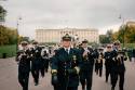 Kongelige norske marines musikkorps marsjerer på slottsplassen i forbindelse med Stortingets åpning 2020