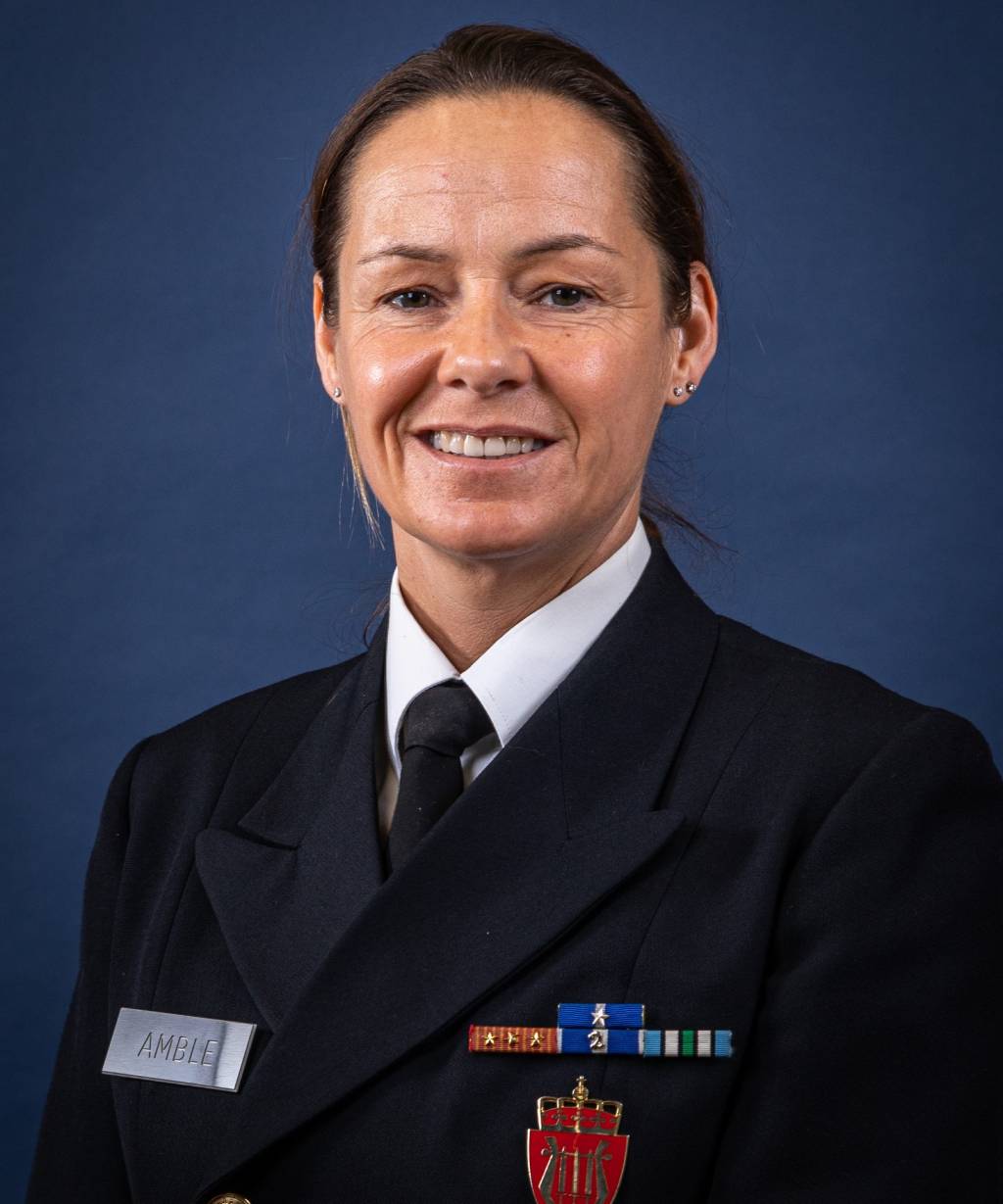 Trine_Amble_0R1A9618-2